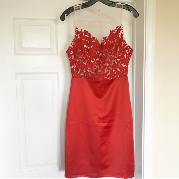 bebe Dresses & Skirts - NWT bebe Lace & Mesh Detail Midi Dress in M